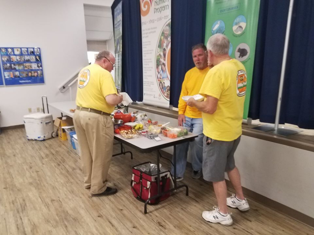 Brevard Backyard Beekeepers Inc members share their love of Honey bees at our monthly meetings.